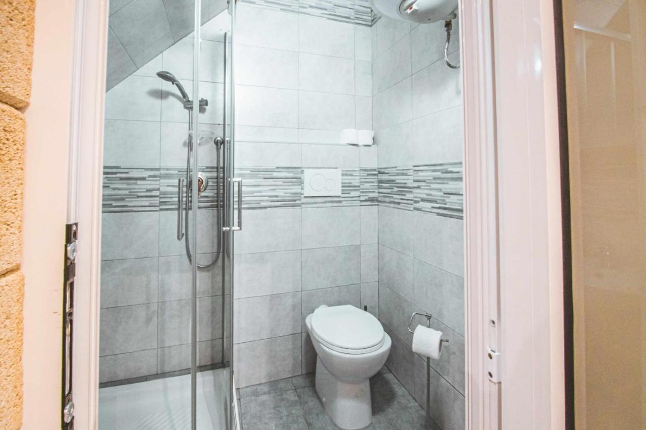 The Castle Apartment Барі Екстер'єр фото